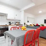 アパート Spacious 3-bed In Center *