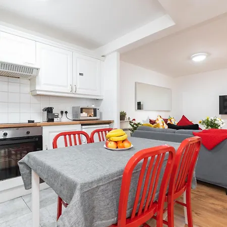 公寓 Spacious 3-bed In Center *