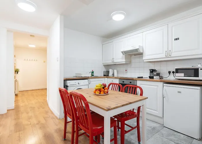 Apartmán Spacious 3-bed In Center *