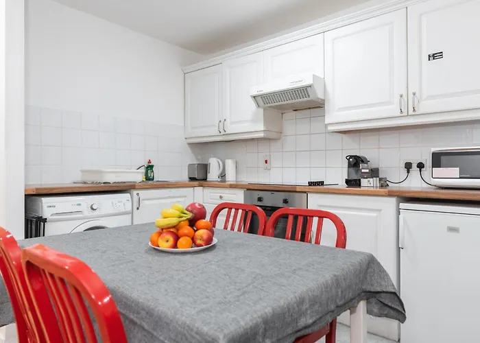 Appartement Spacious 3-bed In Center