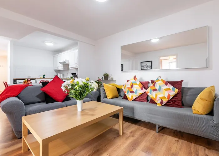 Spacious 3-bed In Center * Dublin
