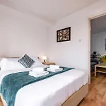 Spacious 3-bed In Center Apartamento Dublín