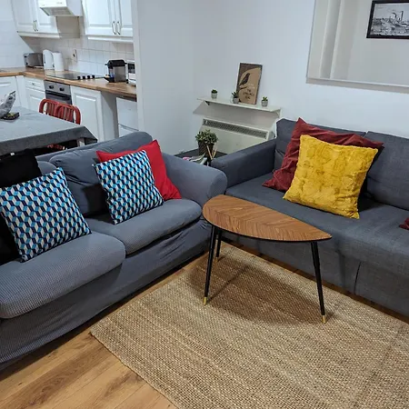 Spacious 3-bed In Center 더블린