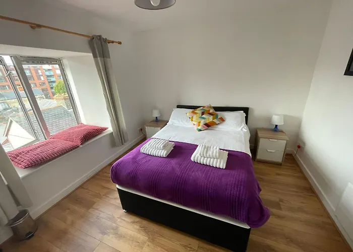 아파트 Spacious 3-bed In Center
